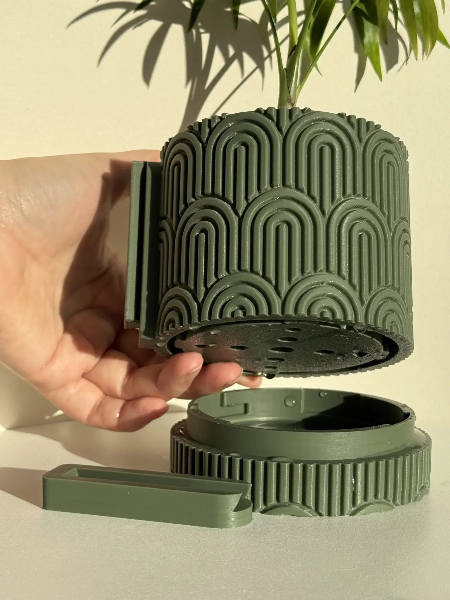 Wall-Mounted Planter – Modern Decor for Small Spaces