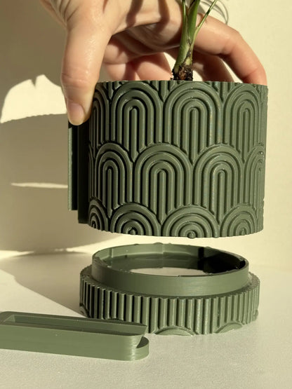 Wall-Mounted Planter – Modern Decor for Small Spaces