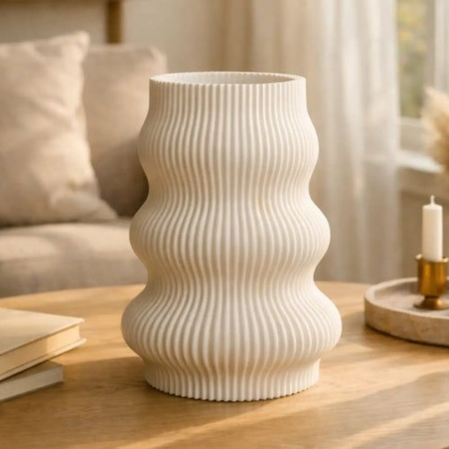 Modern Home Accent Vase - Evo
